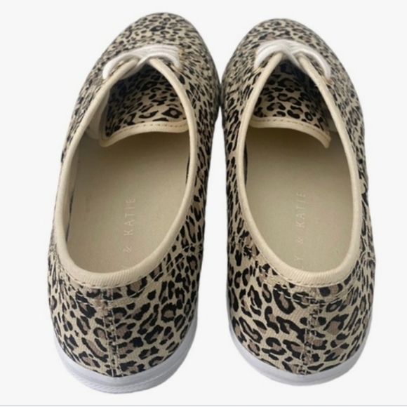 👣KELLY & KATIE 🐆Gia Leopard Print Sneakers footwear - Picture 3 of 12